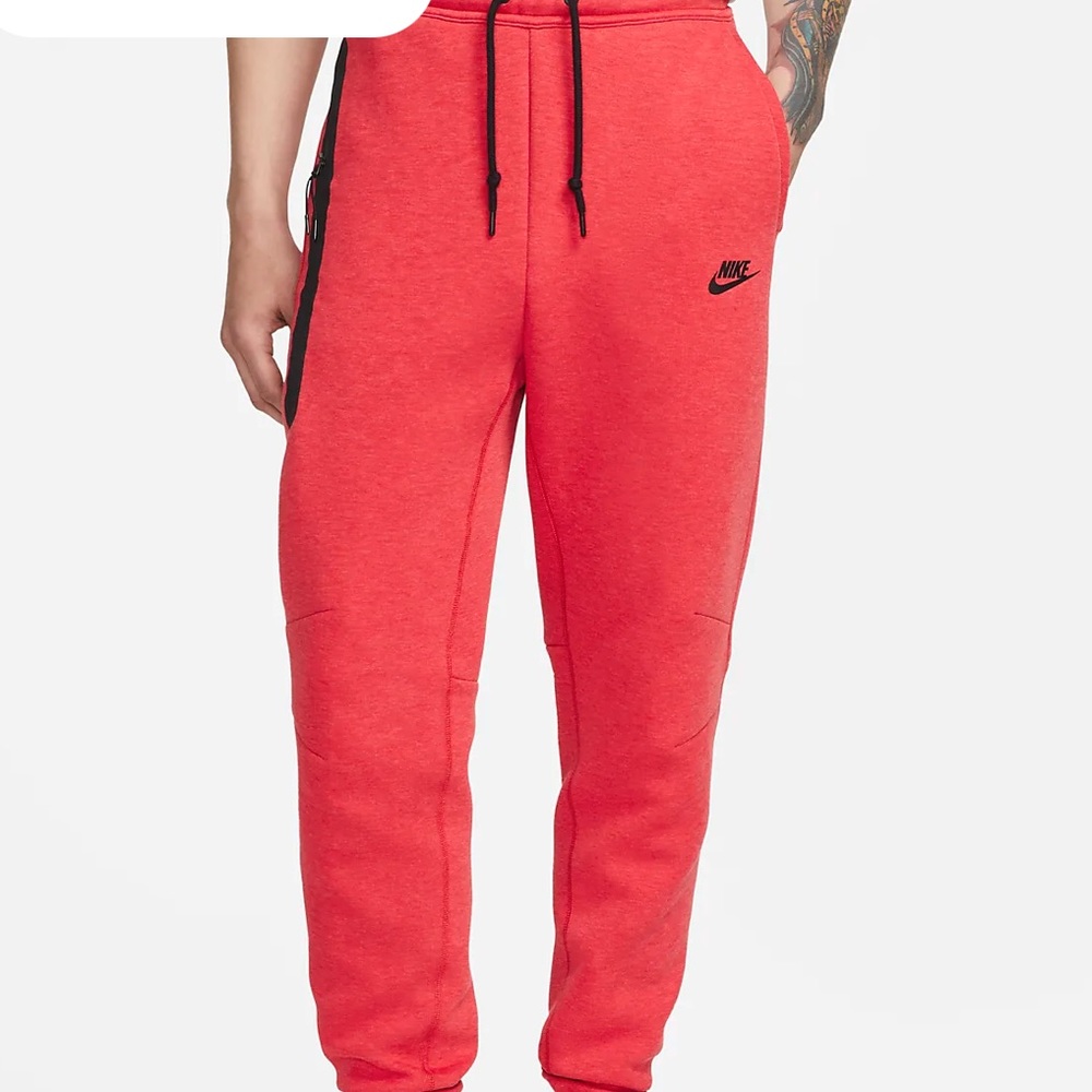 Nike tech men’s medium pants